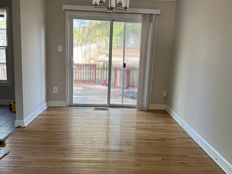8505 Cherry Heights Ct — Photo 10