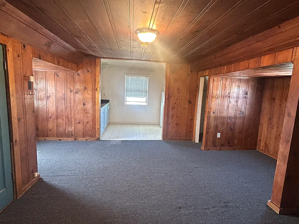 121 Mahogany Dr #1