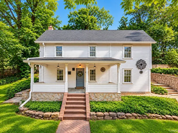 1673 Northern Boulevard, Roslyn, NY 11576