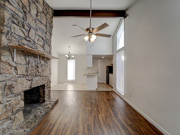 4th image of 13787 Turnberry Ln Unit 113-1