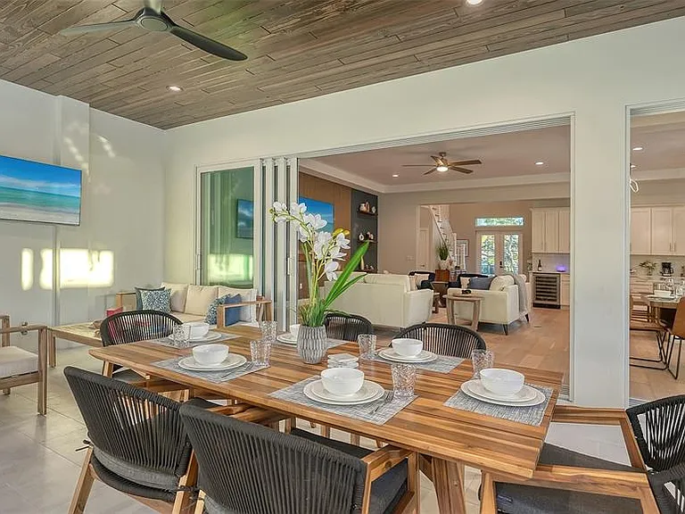 1537 Siesta Dr — Photo 63