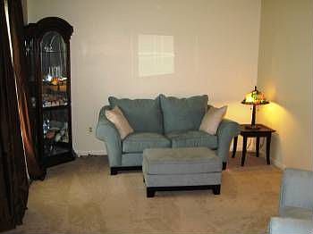 3rd image of 33 Branchbrook Dr