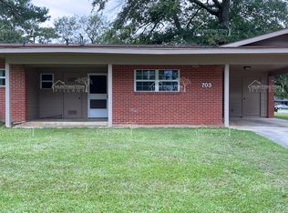 703 Olmstead St, Warner Robins, GA 31098