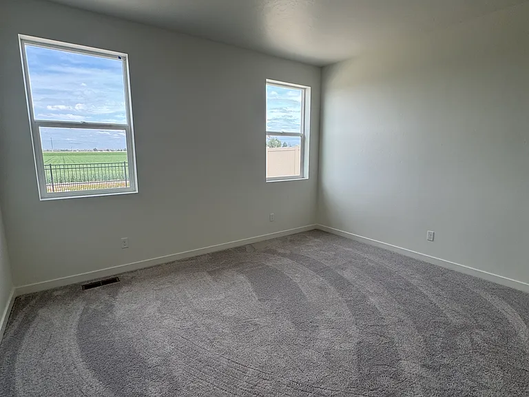 7656 E Bullhead St — Photo 9