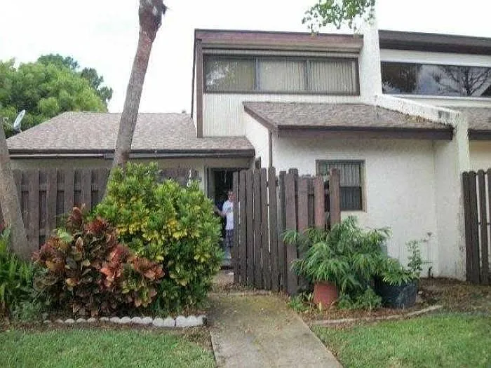1811 Abbey Rd