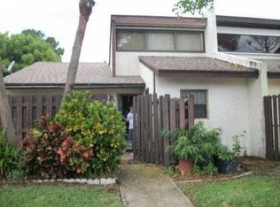 1811 Abbey Rd, West Palm Beach, FL 33415