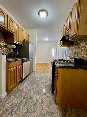 Rented by Building Equity Real Estate LLC | media 14