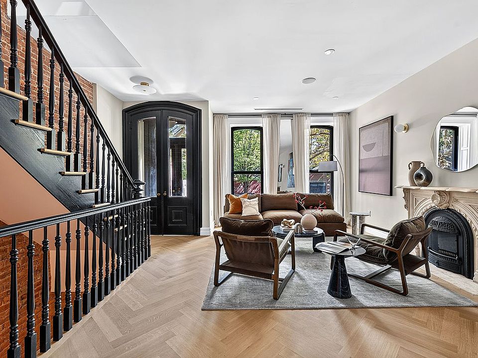 1st image of 428 Vanderbilt Ave