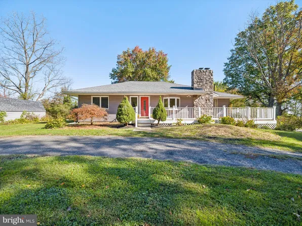 5723 Silo Hill Rd, Doylestown, PA 18902