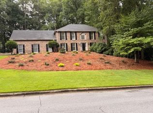 890 Ferncroft Ct, Roswell, GA 30075