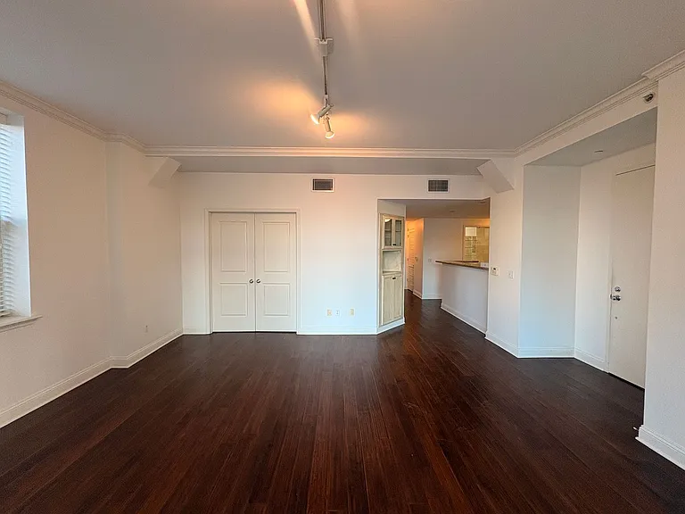 127 Madison Ave #701 — Photo 11