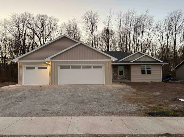 1633 Betty Jean Ln, Green Bay, WI 54313