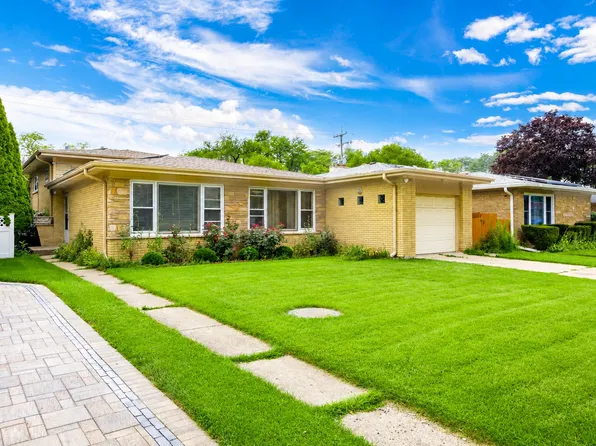 8652 Crawford Ave, Skokie, IL 60076
