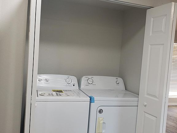 2nd image of 234 Del Loma Ct #234