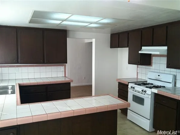 7415 Patero Cir, Sacramento, CA 95823
