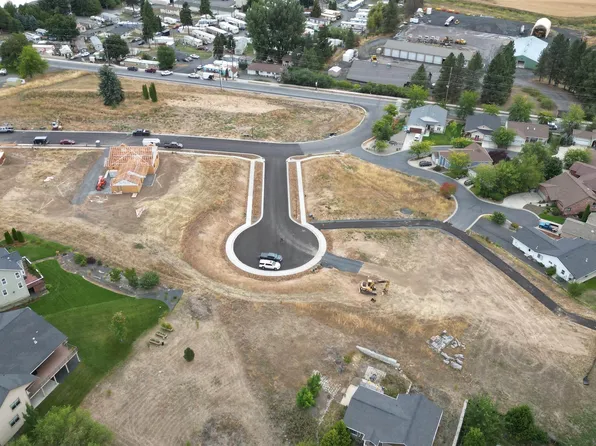 1980 Sunnyside Ave, Moscow, ID 83843