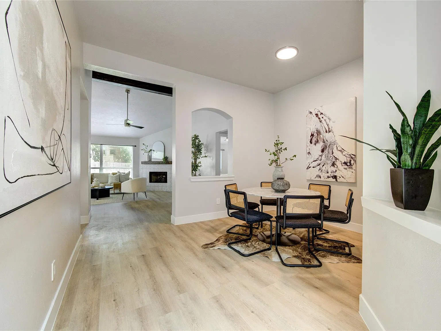 4 bed, 2.0 bath, 1774 sqft, $2,500 — Photo 4