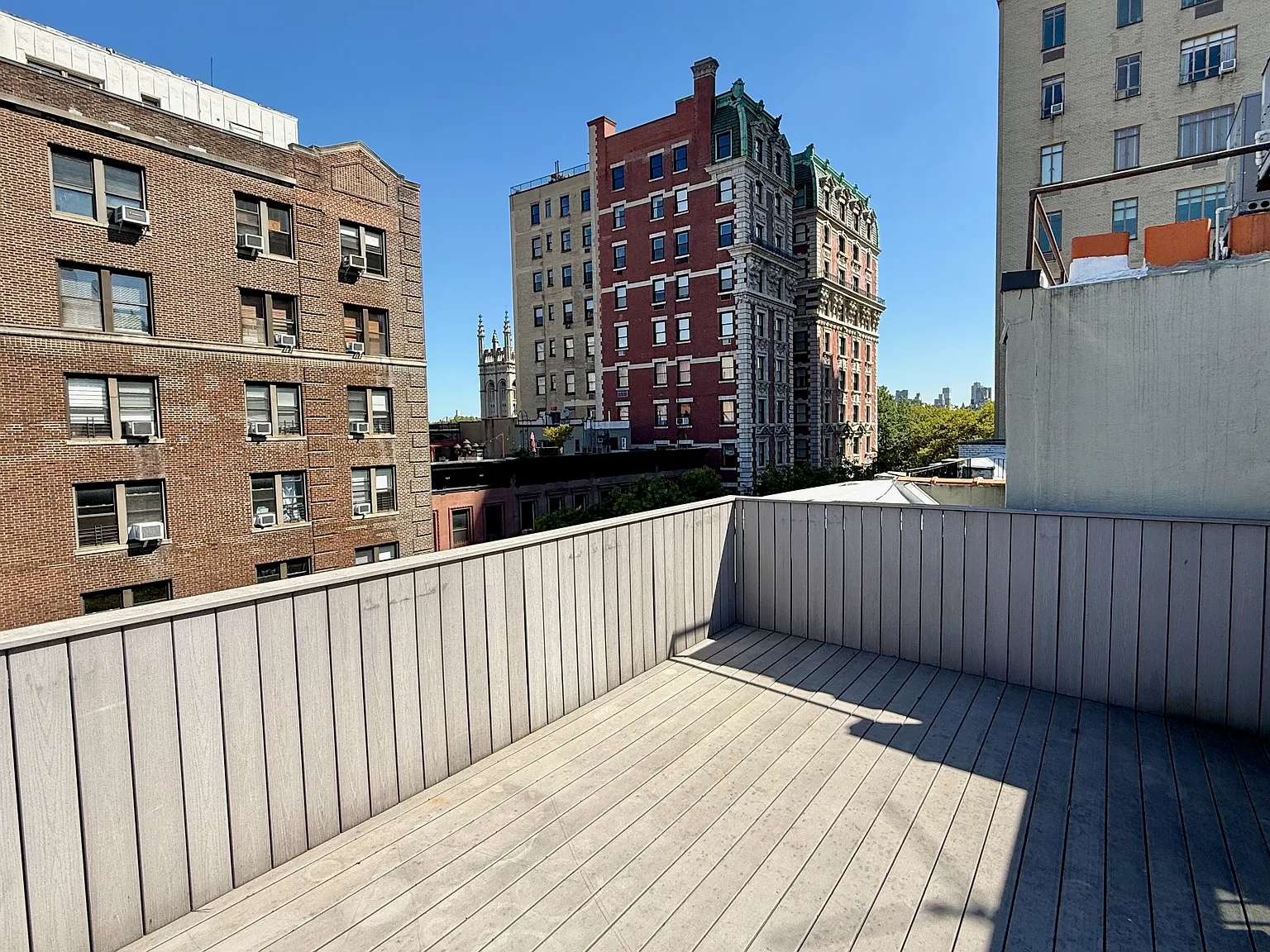 16 West 75th Street — Photo 1