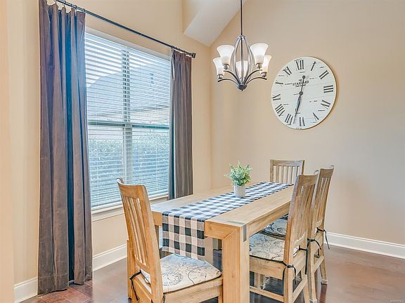4th image of 1518 Westbury Park Ct
