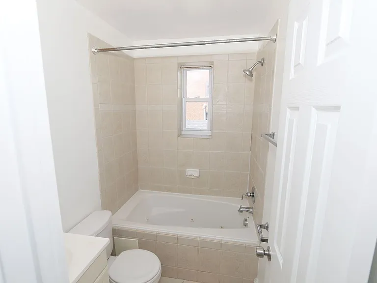 3118 E St. SE — Photo 11