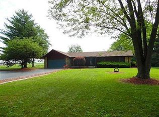 5636 N London Rd, Fairland, IN 46126