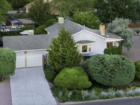 114 S Golfview Dr, Pueblo West, CO 81007