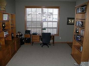 4th image of 1141 Horseshoe Ln
