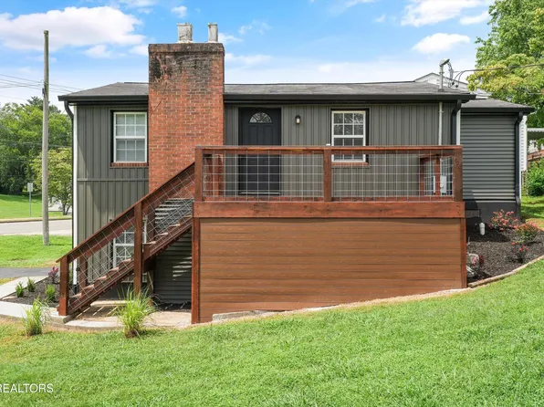 2225 Madison Rd, Knoxville, TN 37912