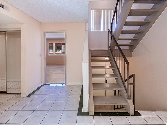 5th image of 1114 S Garfield Ave