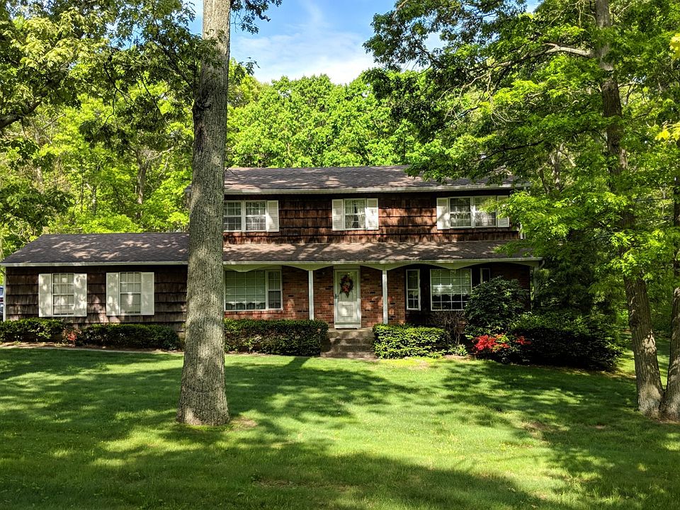 1st image of 408 Hoffman Ln