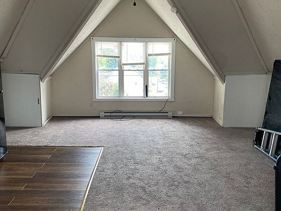 2nd image of 1000 Bridge St APT 3