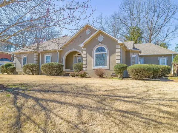 55 McIntosh Dr, Jackson, TN 38305