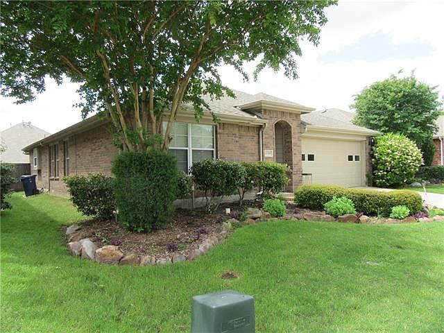 1st image of 2708 Saint Johns Dr