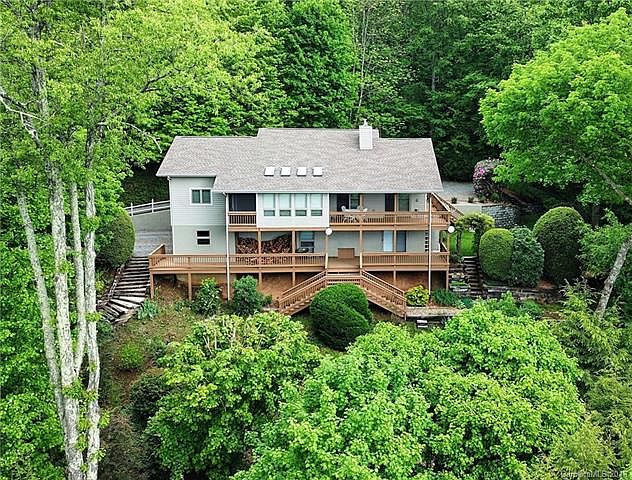 1st image of 204 Windaleir Ln