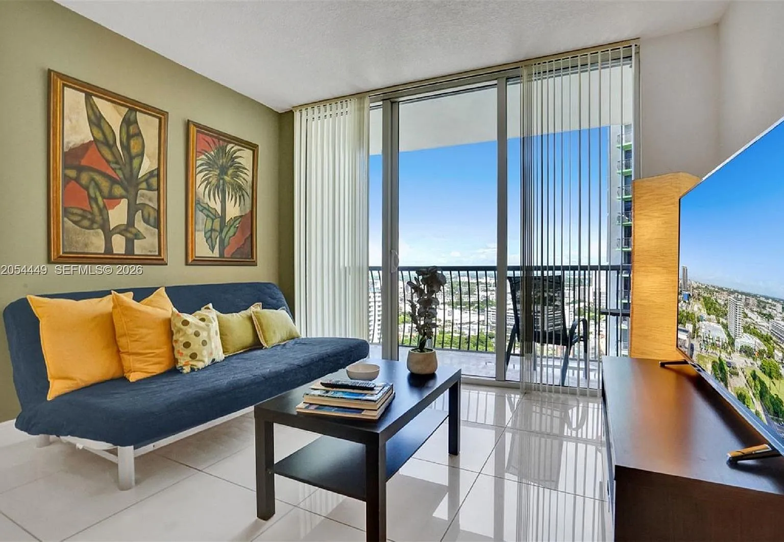 Opera Tower Condo — Photo 1