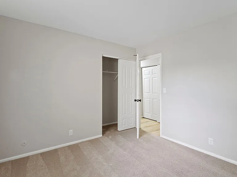The Courts Apartment Homes — Photo 12