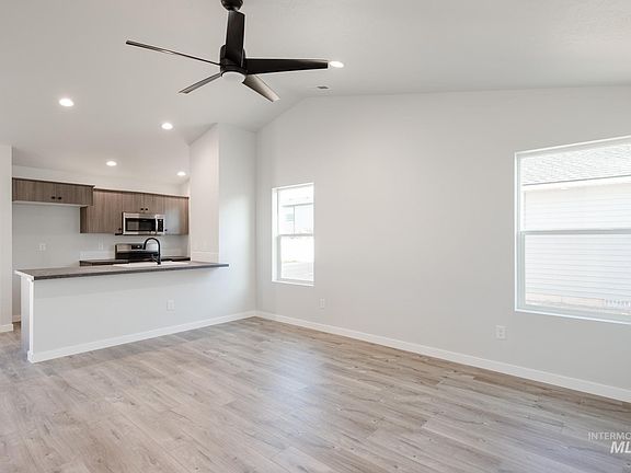 4th image of 219 Idalou Way