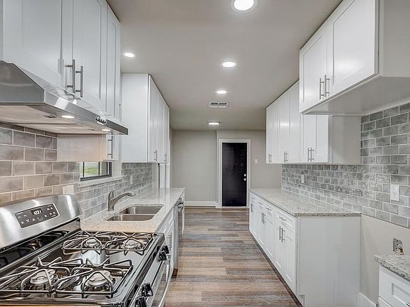 5th image of 850 Timber Dr