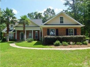 285 Windsong Dr, Richmond Hill, GA 31324