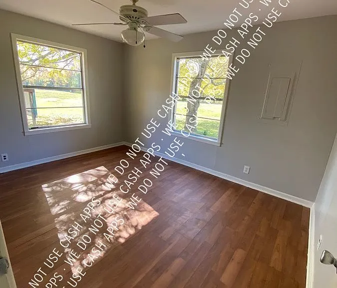 235 Chapmon Rd — Photo 2