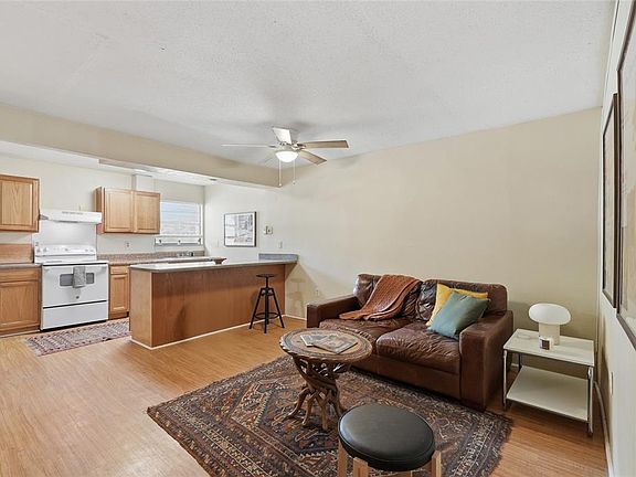 2nd image of 2811 SW Archer Rd APT Y232