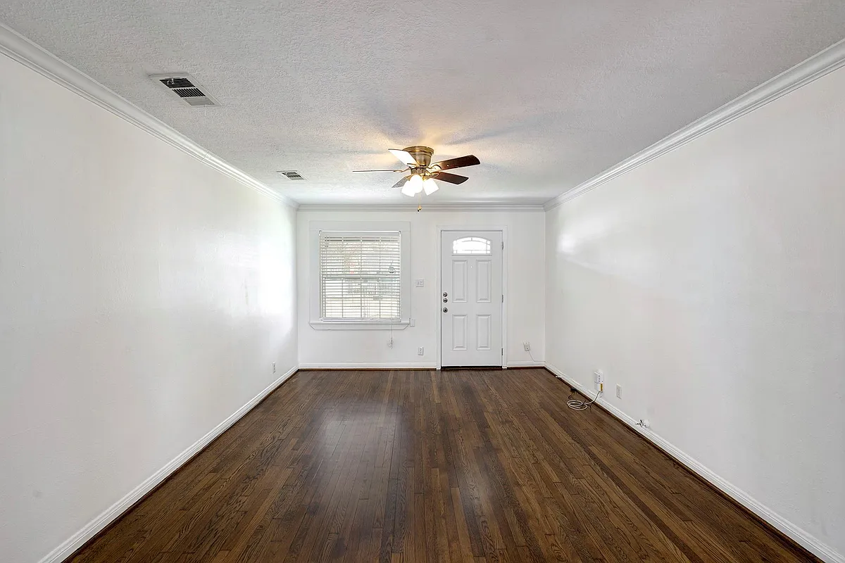 Building Photo - 1823 Angeline St