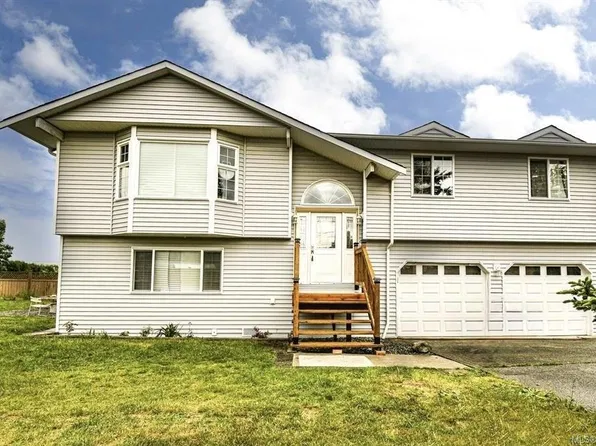 100 Chantrells Pl, Nanaimo, BC V9T 5P4