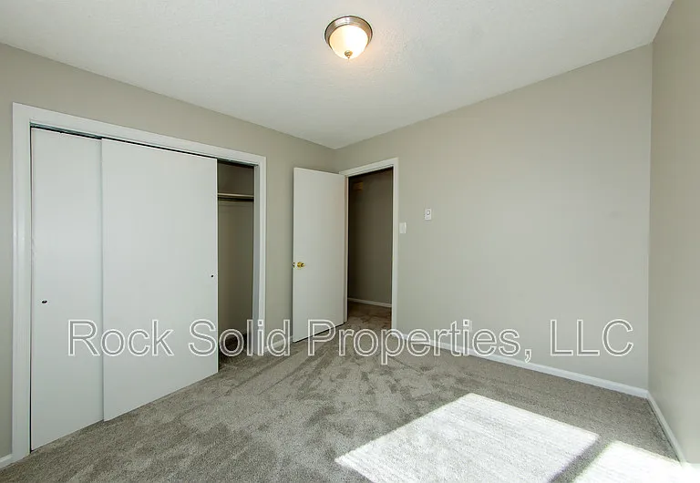 714 Dell Range Blvd #B — Photo 15