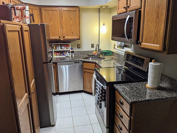 4th image of 534 E Luray Ave