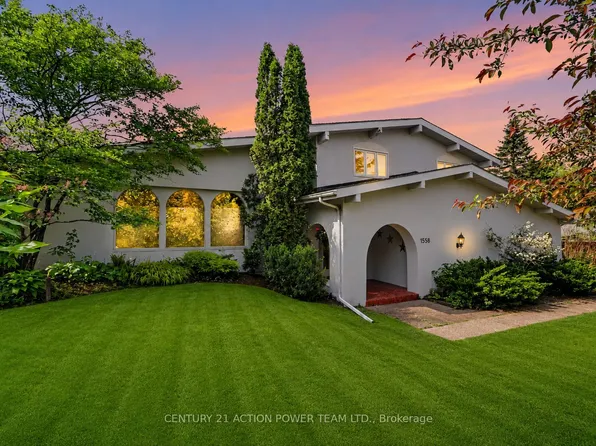1558 Bella Vista Dr, Ottawa, ON K4C 1A7