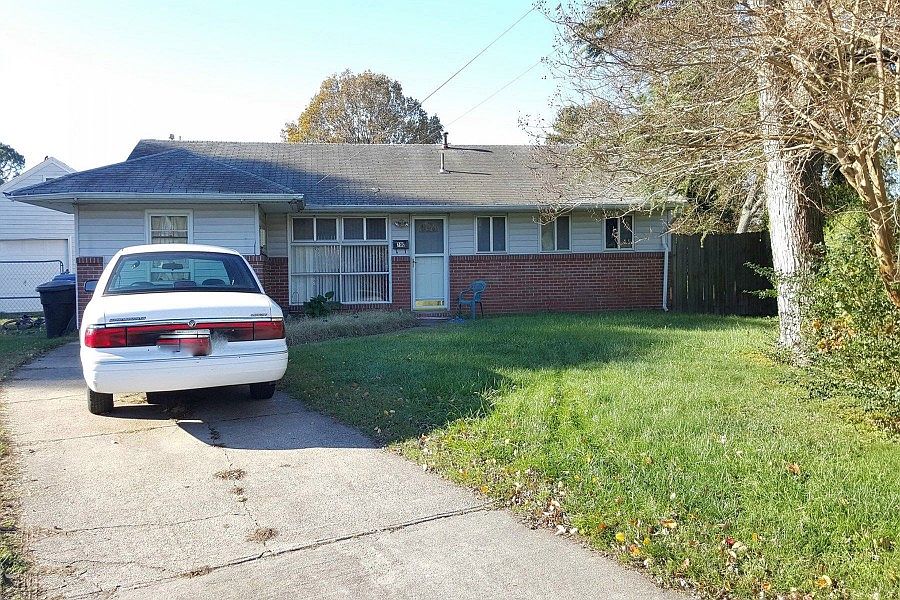 1st image of 700 Linda Ct