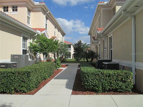 3rd image of 240 W End Dr Unit 1523