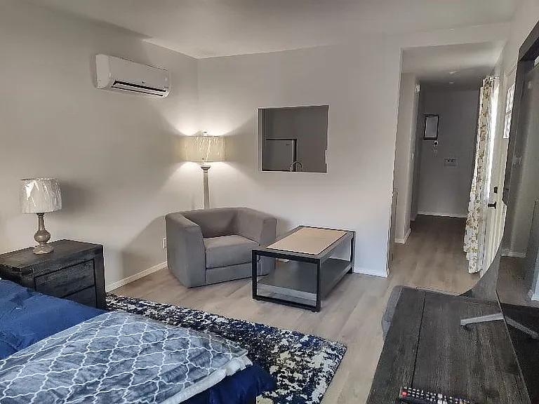 2805 Kathryn Ave SE #2W — Photo 5