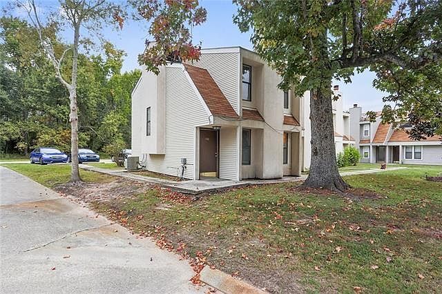 1st image of 130 Saint Croix Dr